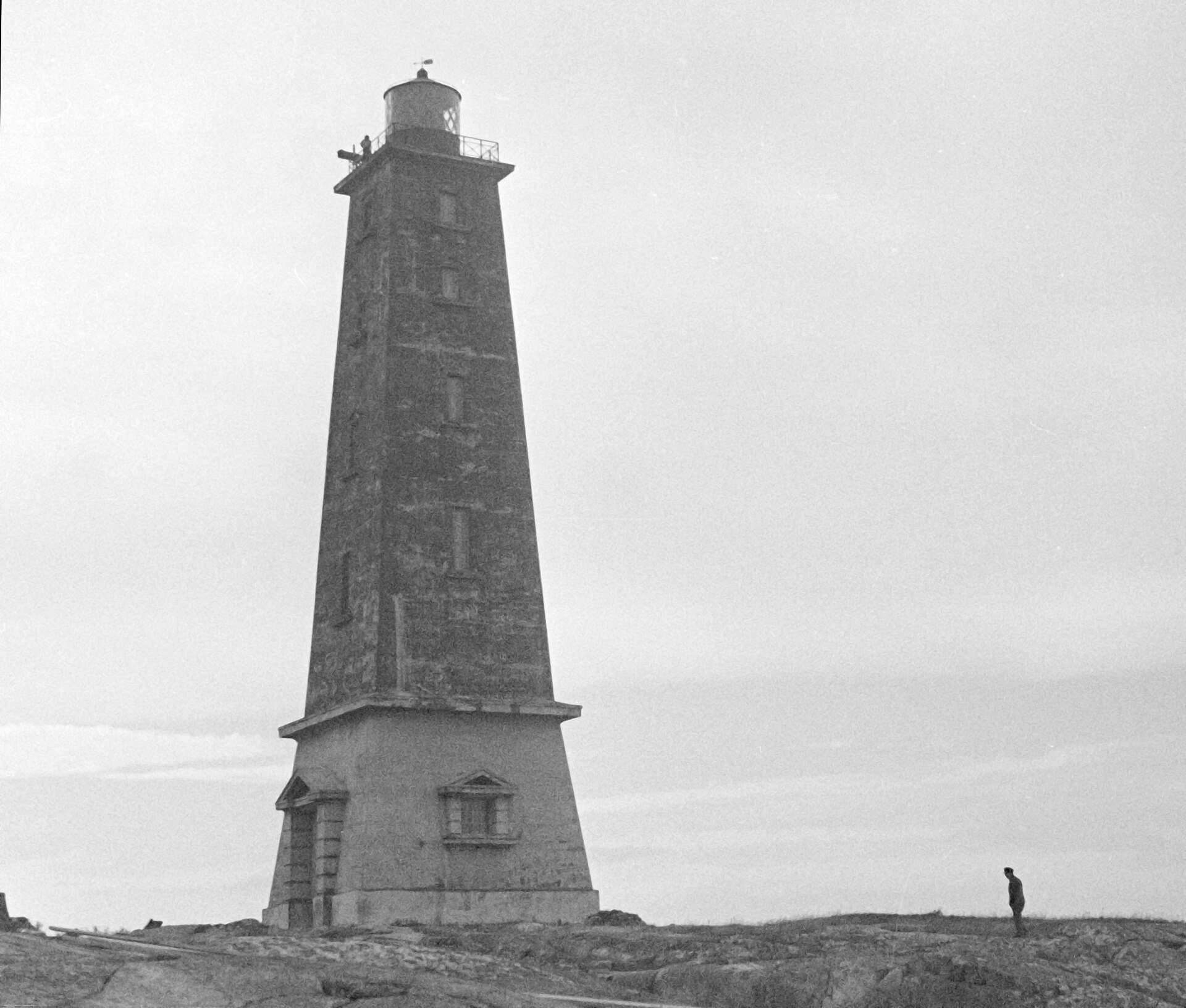 Lågskärs fyr, fotograferad på 1940-talet